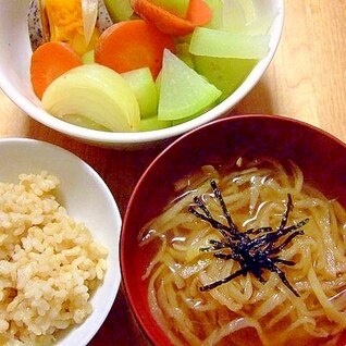 朝食に簡単★切り干しと丸い野菜のスープ